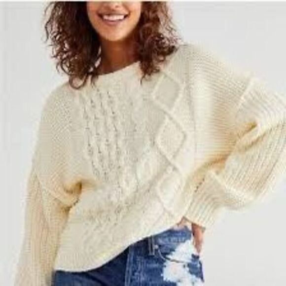 Free People Cream Dream Cable Knit Oversized Fisherman Sweater Size XS - Picture 1 of 6